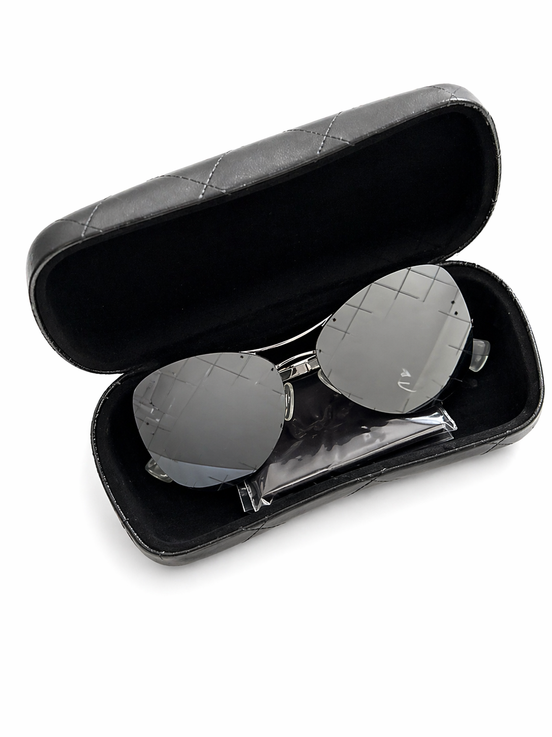 Chanel Silver/Black 4218 Mirror Quilted Rimless Aviator Pilot Sunglasses ladies