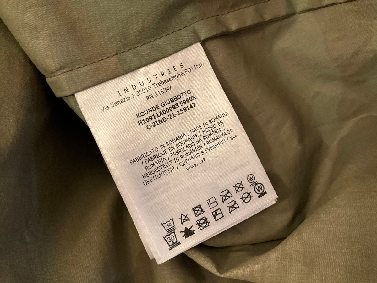 Moncler Unisex Camouflage Hooded Jacket Kounde Size 2 men