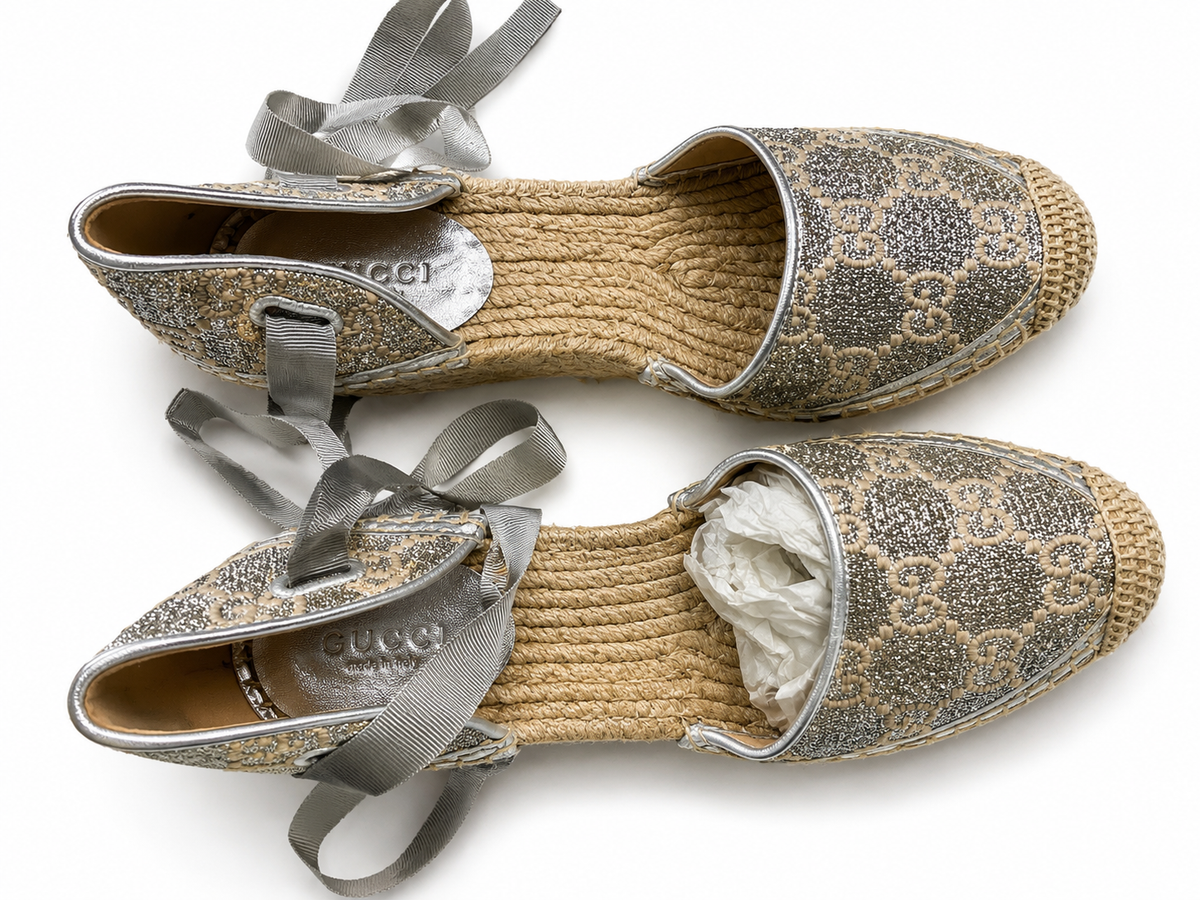 Gucci Silver Glitter Espadrille Wedge Sandals with Tie Closure size 38 ladies
