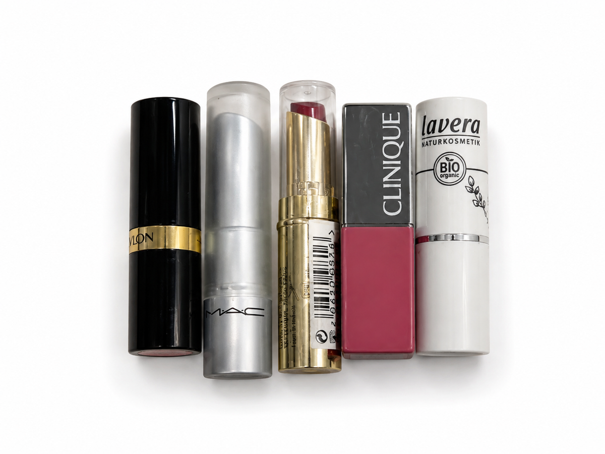 Lot of 5 Assorted Lipsticks – Revlon, MAC, Max Factor, Clinique & Lavera ladies