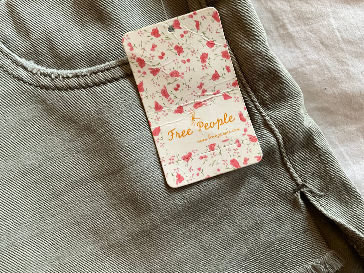 Free People Distressed Denim Shorts – Silver Lining – Size W25 ladies