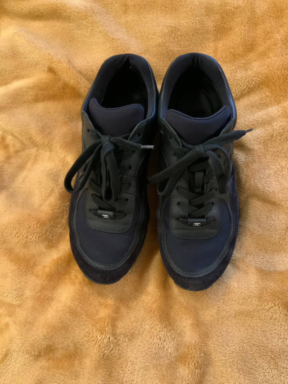 CHANEL Fabric Calfskin Suede CC Sneakers Trainers 37.5 UK4.5 US 7.5 ladies