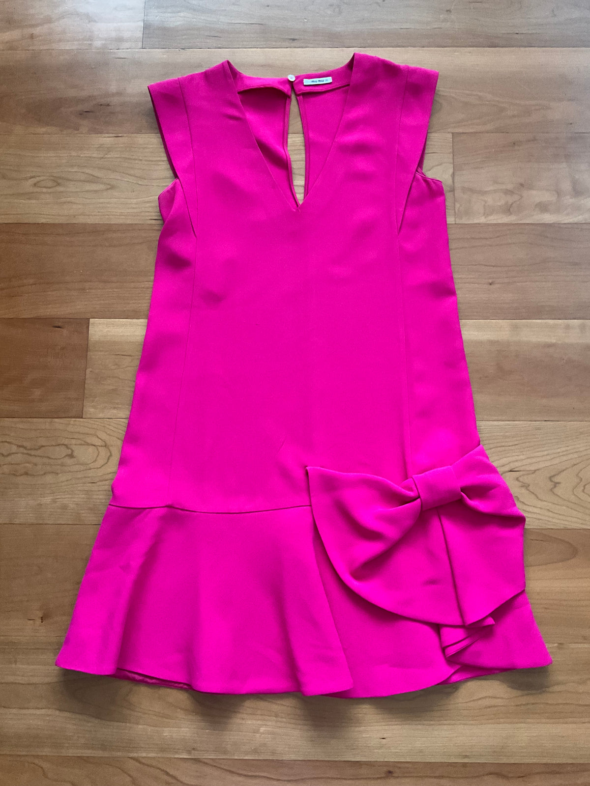 Wonderful MIU MIU Pink Ruffeled Bow Detail Dress Size I 38 fits US 6 UK 2 XS ladies