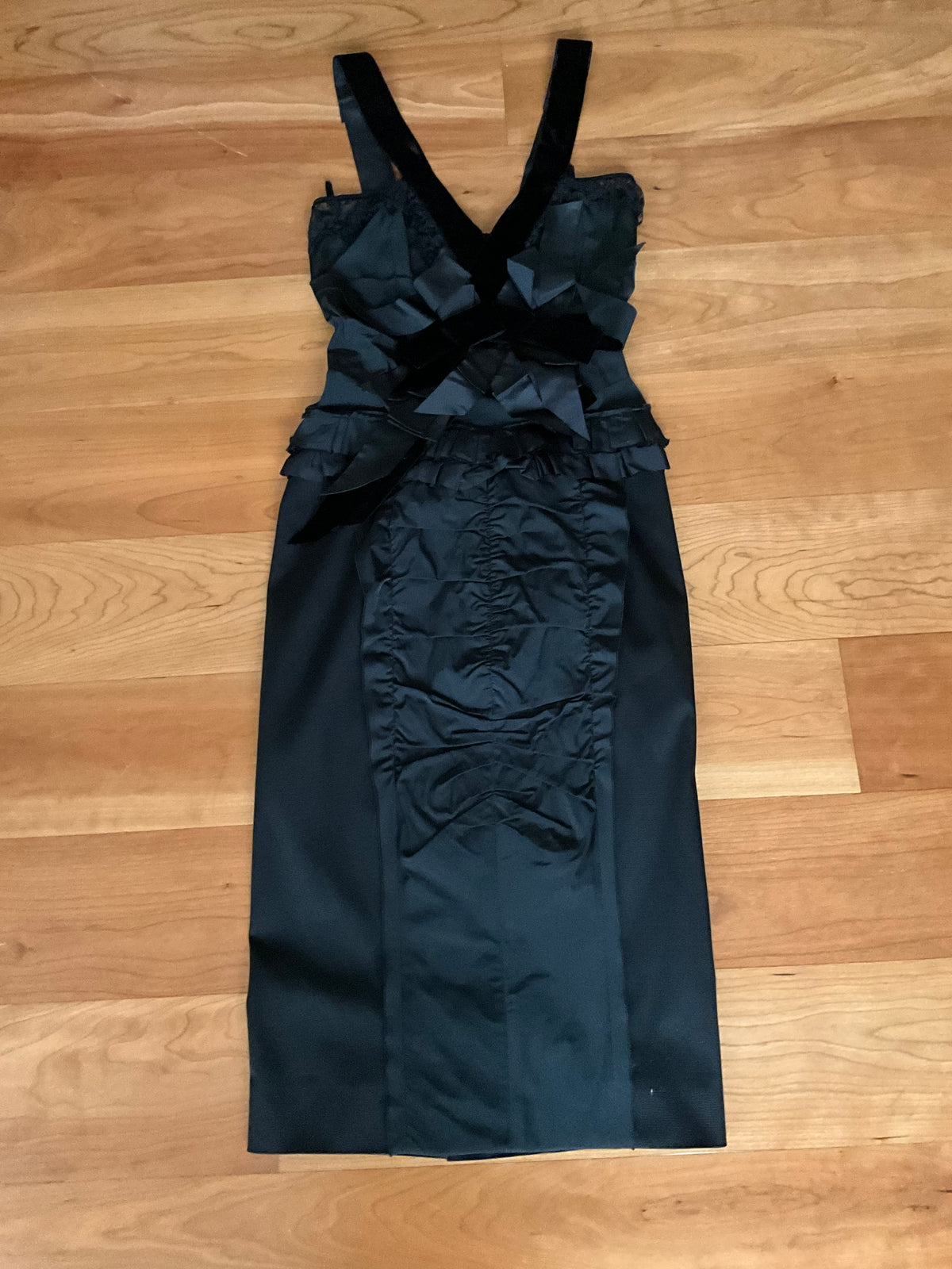 Nina Ricci Embellished Lace Insert Velvet Trim Black dress Size F 34 XXS ladies