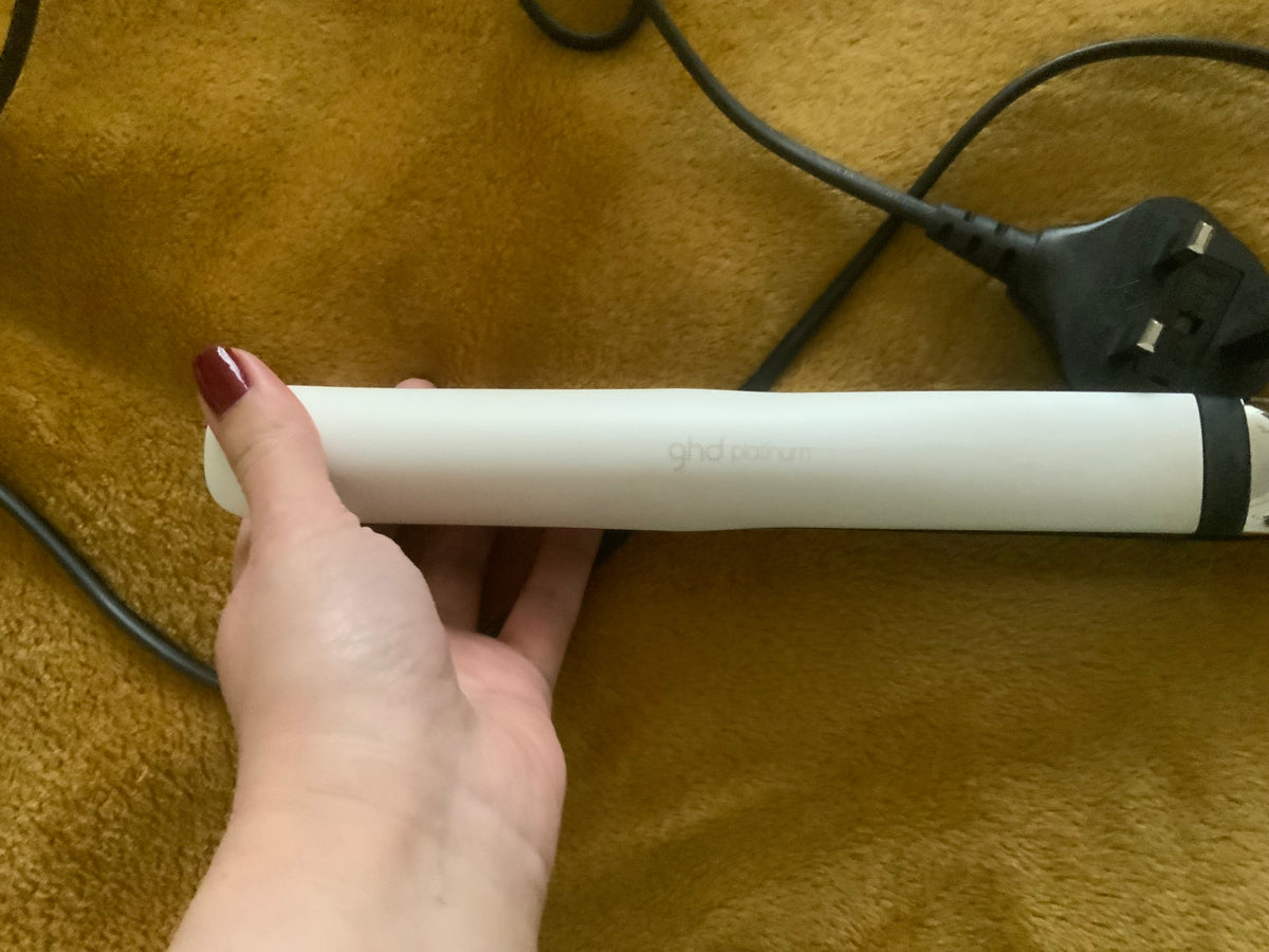 GHD Platinum Plus Hair Straighteners 185 Degrees 2.7m Swivel Cord White