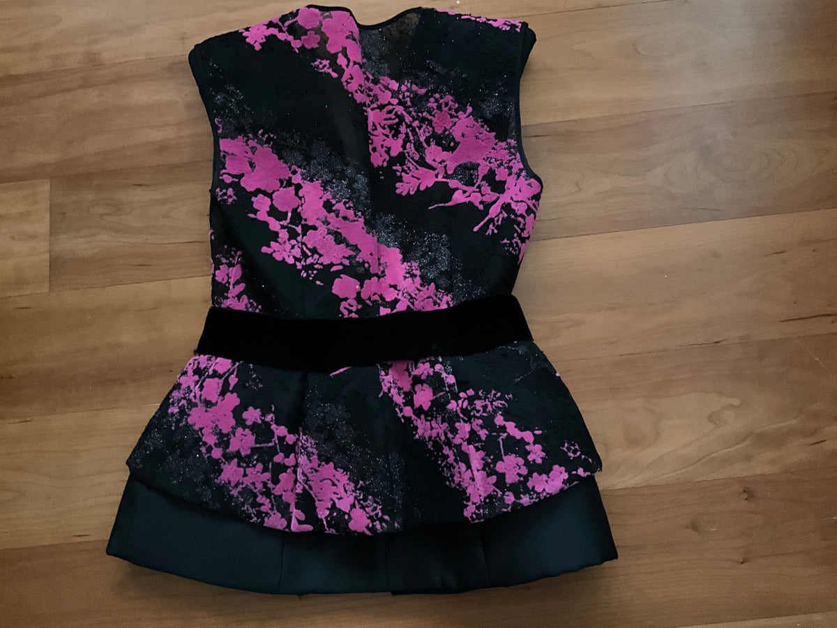 Antonio Berardi Pink Black Jacquard Skirt Suit Set Size I 42 UK 10 US 6 ladies