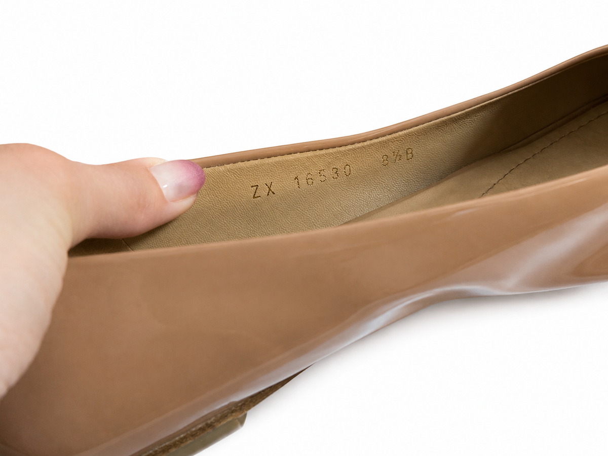 Salvatore Ferragamo Varina bow-embellished patent-leather ballet flats Size 8 1/2 38.5 ladies