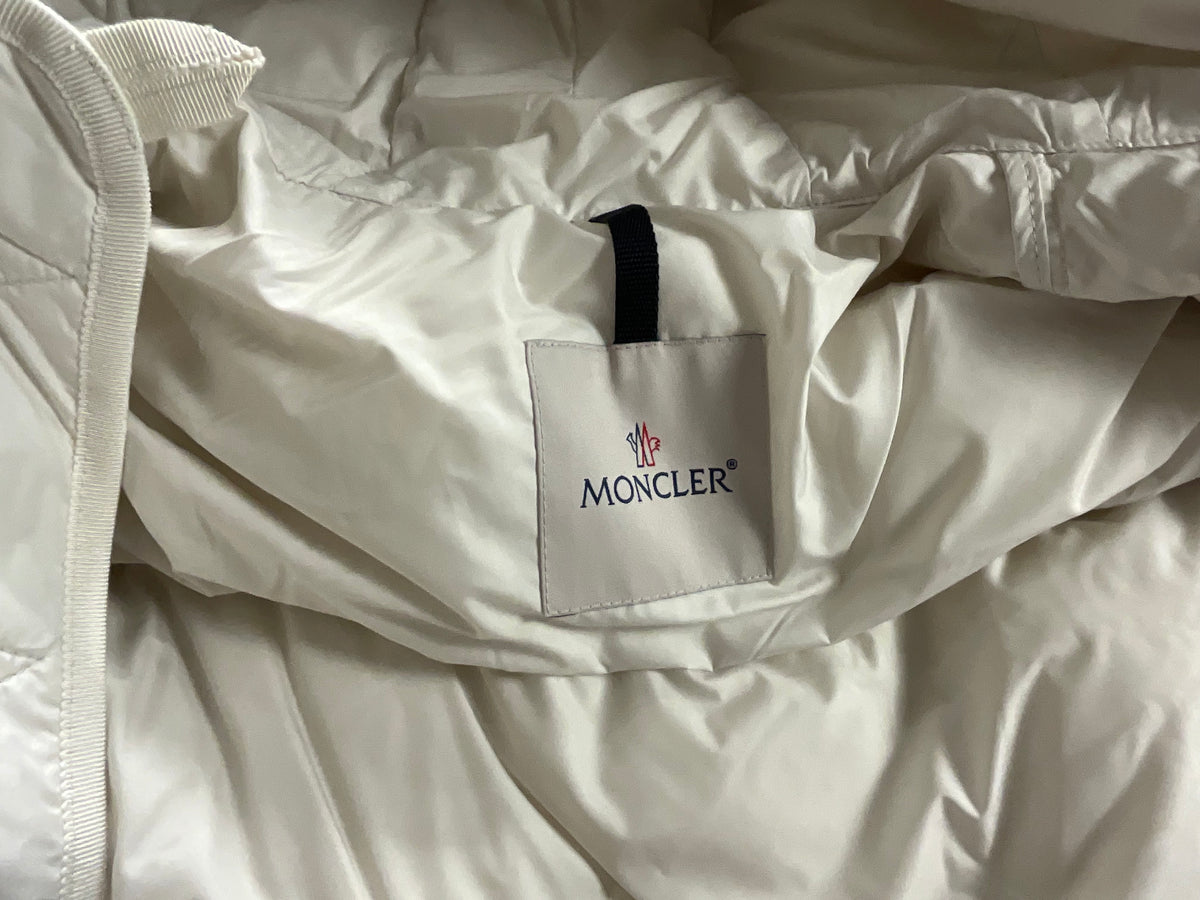 Moncler Down Feathers jacket LOCUSTELLE puffer in white size 3 ladies