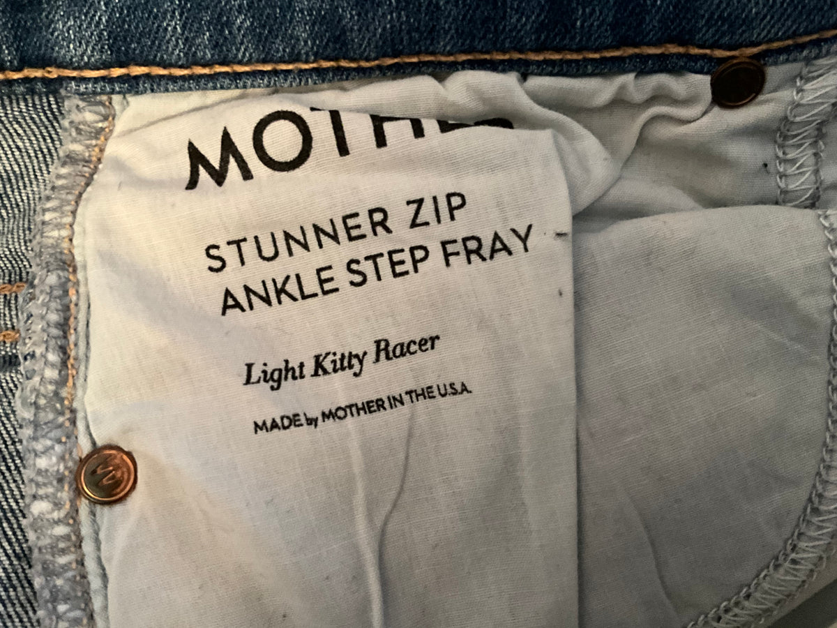 MOTHER The Stunner Zip Ankle Step Fray In Light Kitty Racer Jeans size 26 ladies