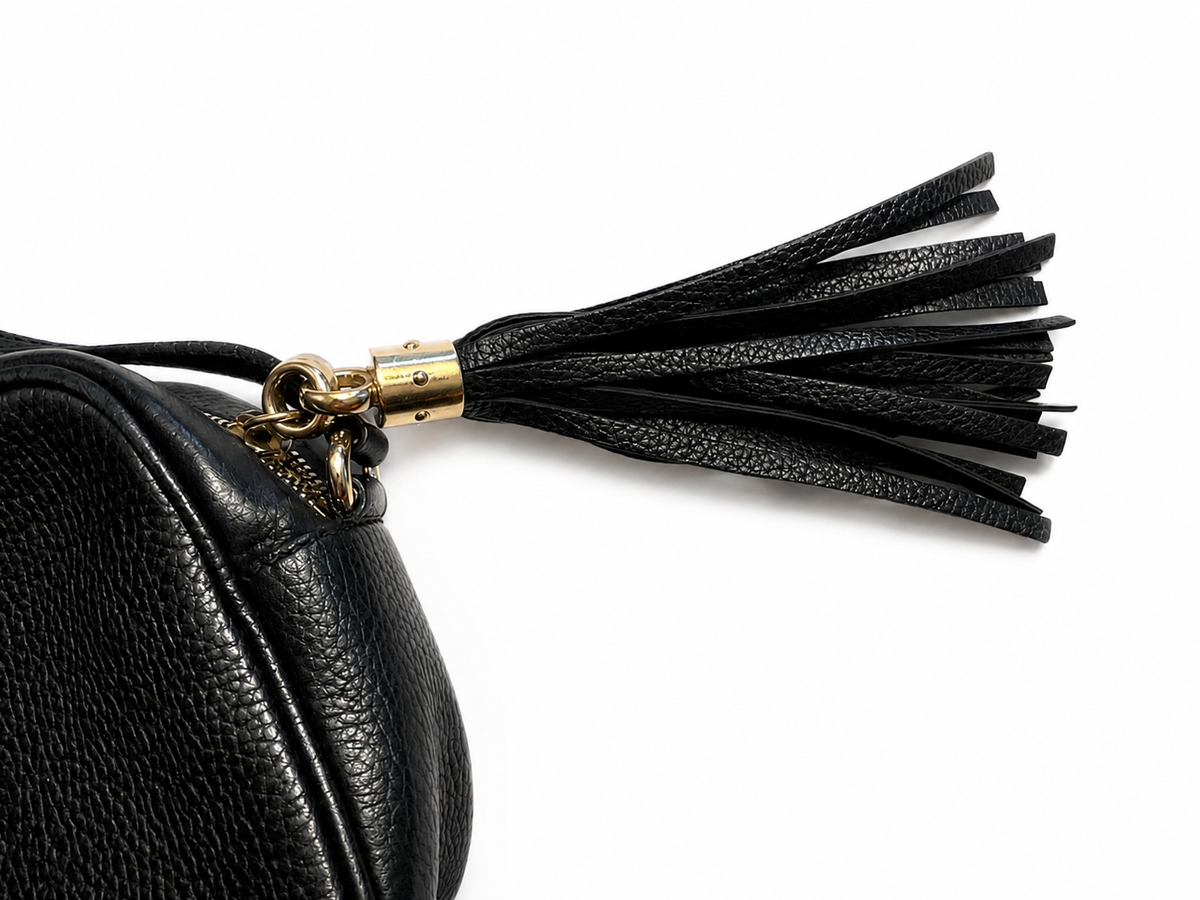 Gucci Pebbled Calfskin Small Soho Disco Bag – Black Handbag ladies