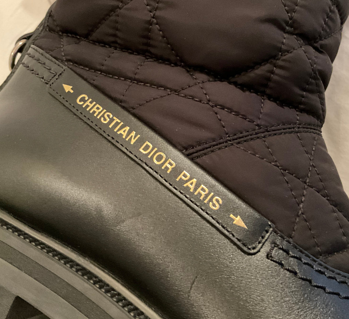 Christian Dior Frozen-D Ankle Boot Black Calfskin Cannage Quilted Nylon and White Shearling size 38 ladies