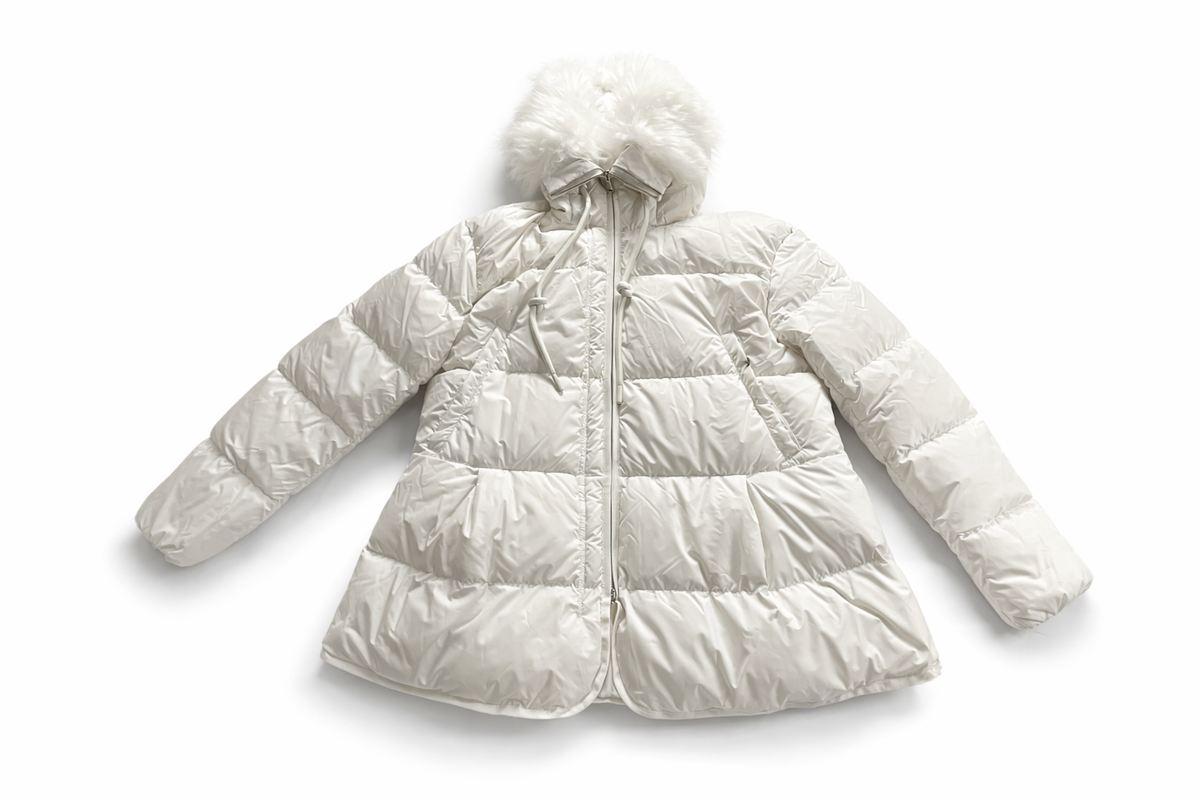 Moncler Down Feathers jacket LOCUSTELLE puffer in white size 3 ladies