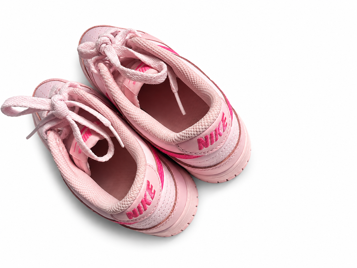 Nike Dunk Low “Triple Pink” Trainers – Size UK 6 / EU 39 ladies