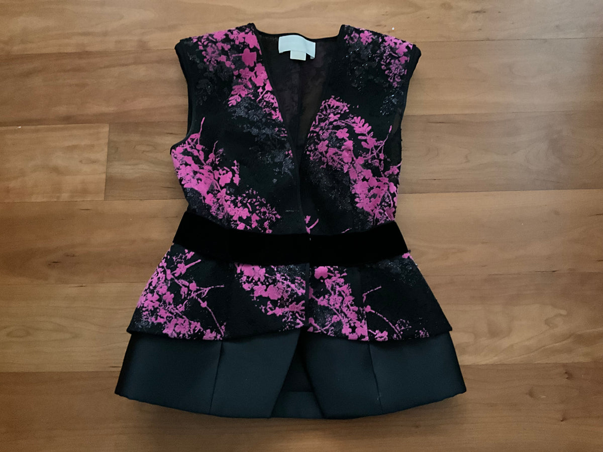 Antonio Berardi Pink Black Jacquard Skirt Suit Set Size I 42 UK 10 US 6 ladies