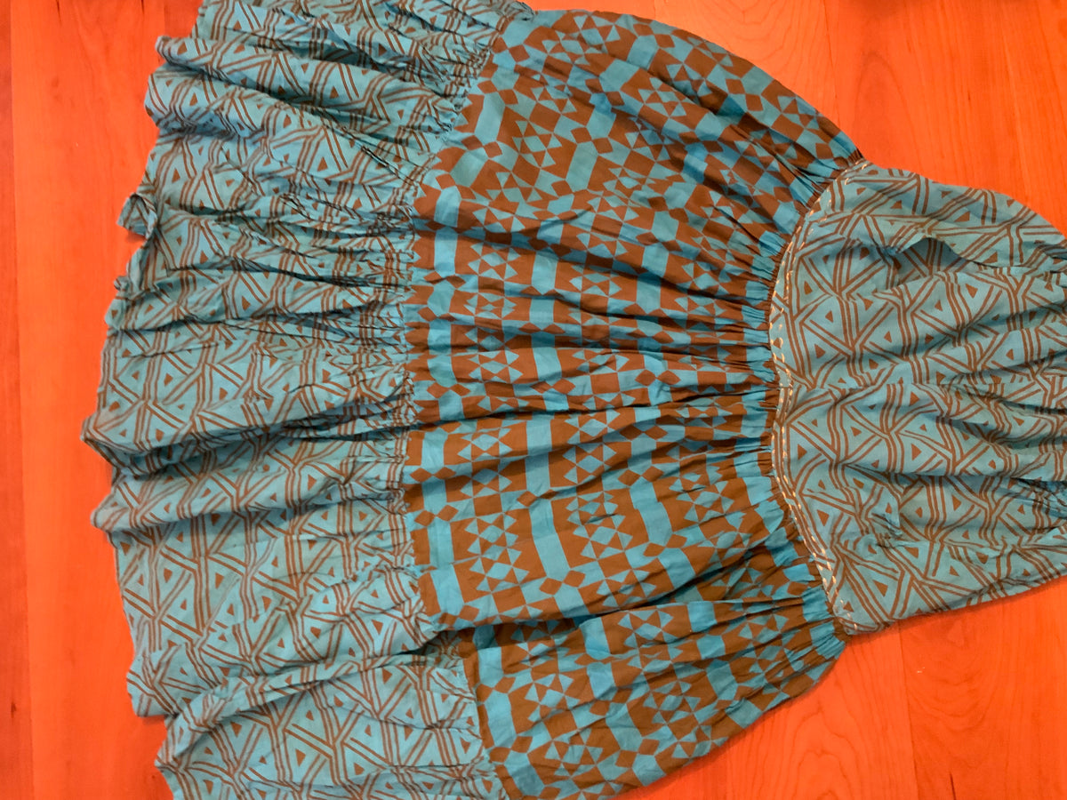 Hand Made in Indonesia Women's Sleeveless V-Neck Dress Size S small ladies