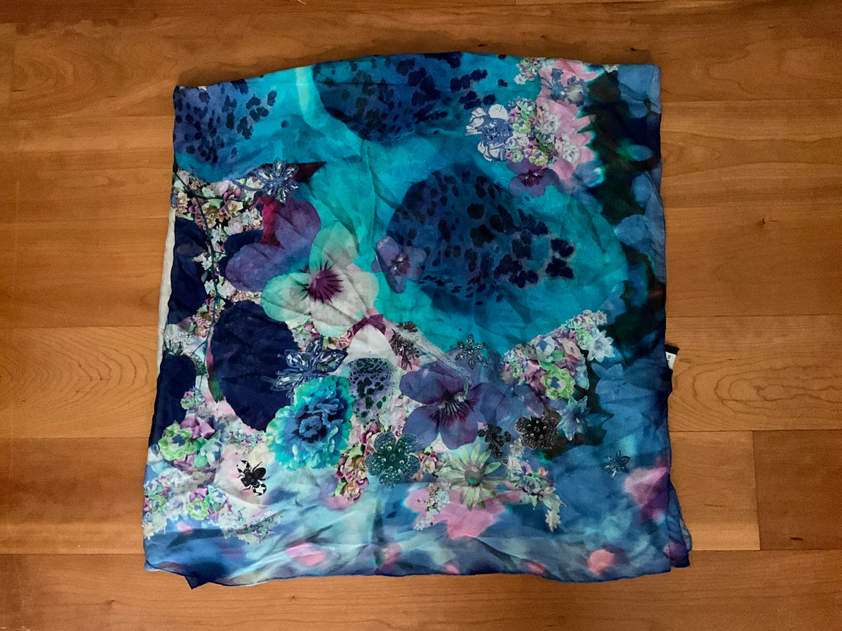Jane Carr Printed Shawl Scarf in blue chiffon silk extra large 70.9 x 51.2 inch ladies