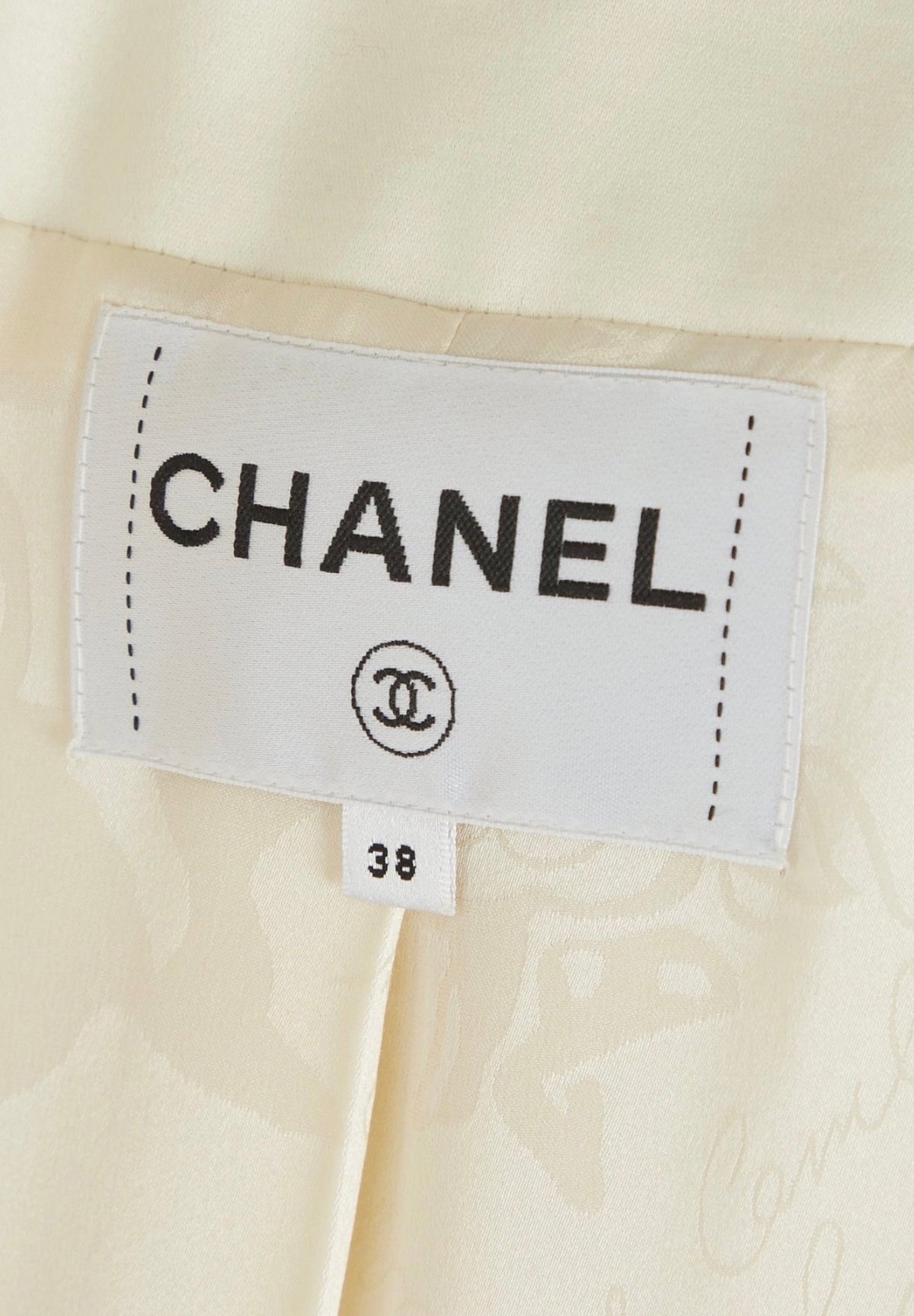 AMAZING CHANEL HAMBURG MÉTIERS D’ ART TWEED BOUCLE JACKET SIZE F 38 LADIES