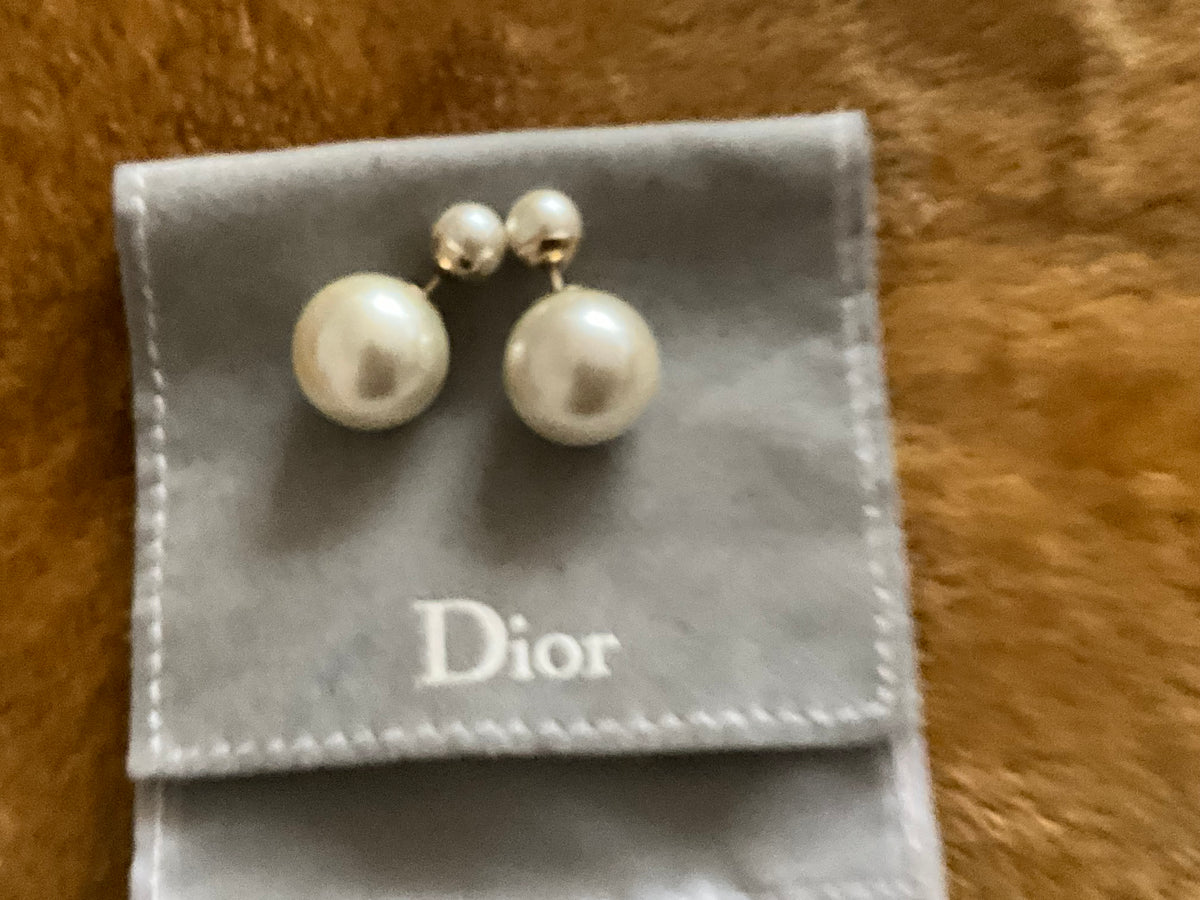 Christian Dior Pearl Mise En Dior Tribal Earrings ladies