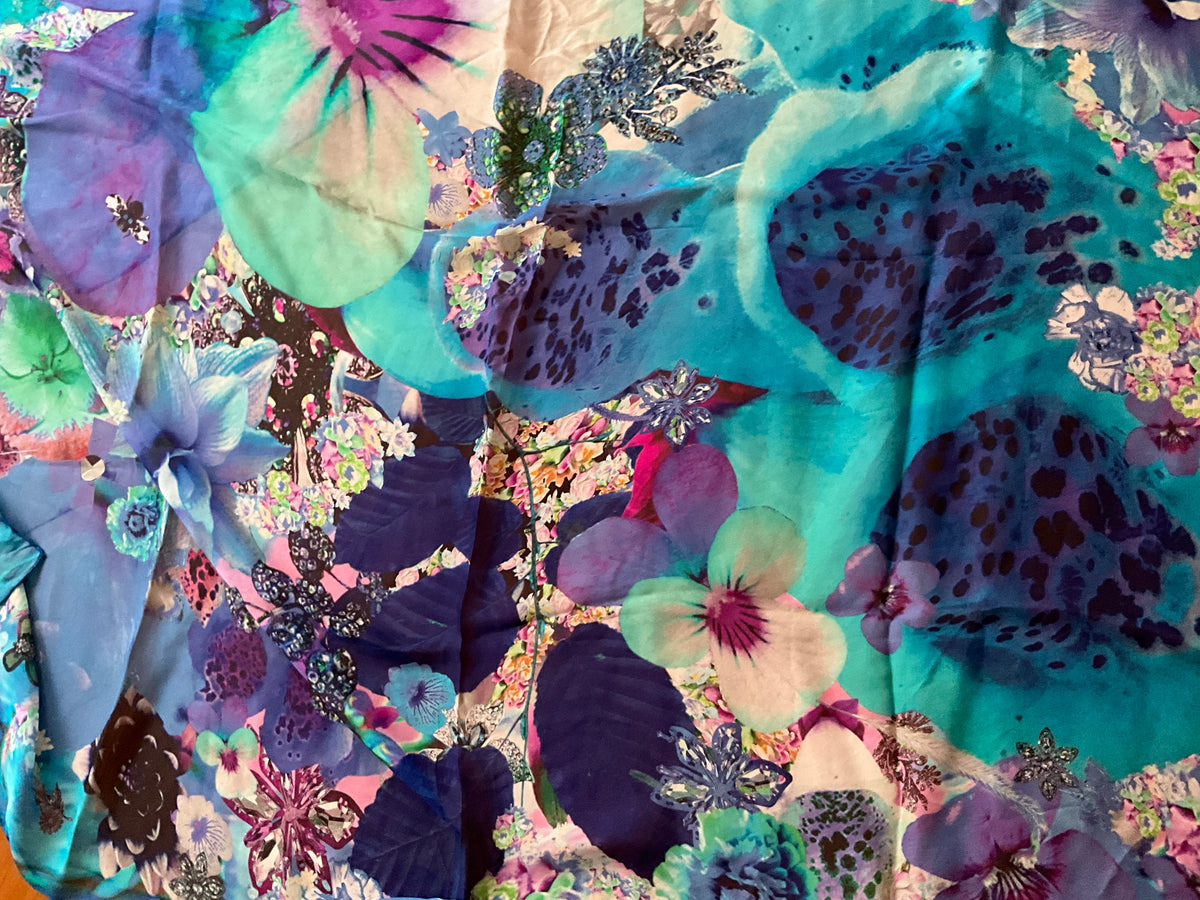 Jane Carr Printed Shawl Scarf in blue chiffon silk extra large 70.9 x 51.2 inch ladies