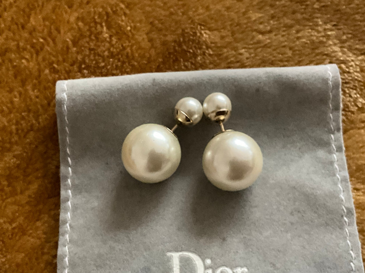 Christian Dior Pearl Mise En Dior Tribal Earrings ladies