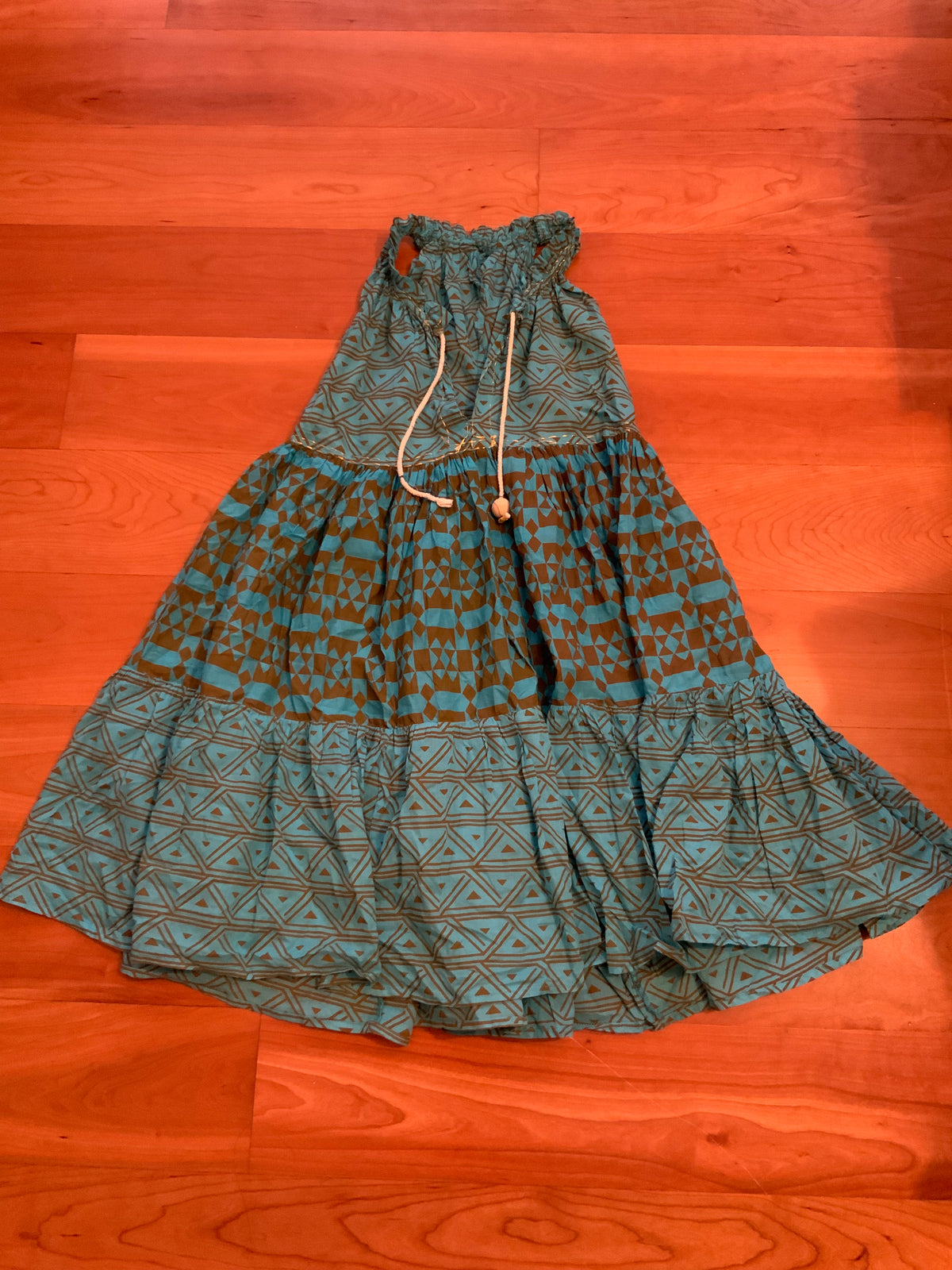 Hand Made in Indonesia Women's Sleeveless V-Neck Dress Size S small ladies