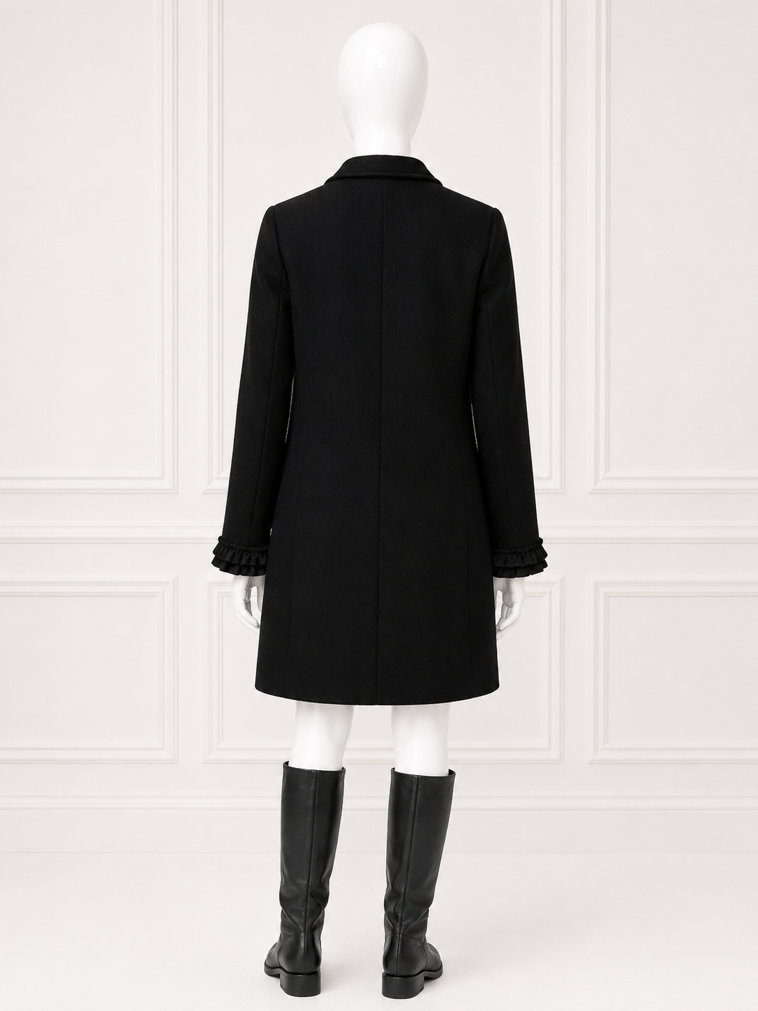 Gucci Black Wool Coat with GG Pearl Buttons – IT 34 / XXS ladies