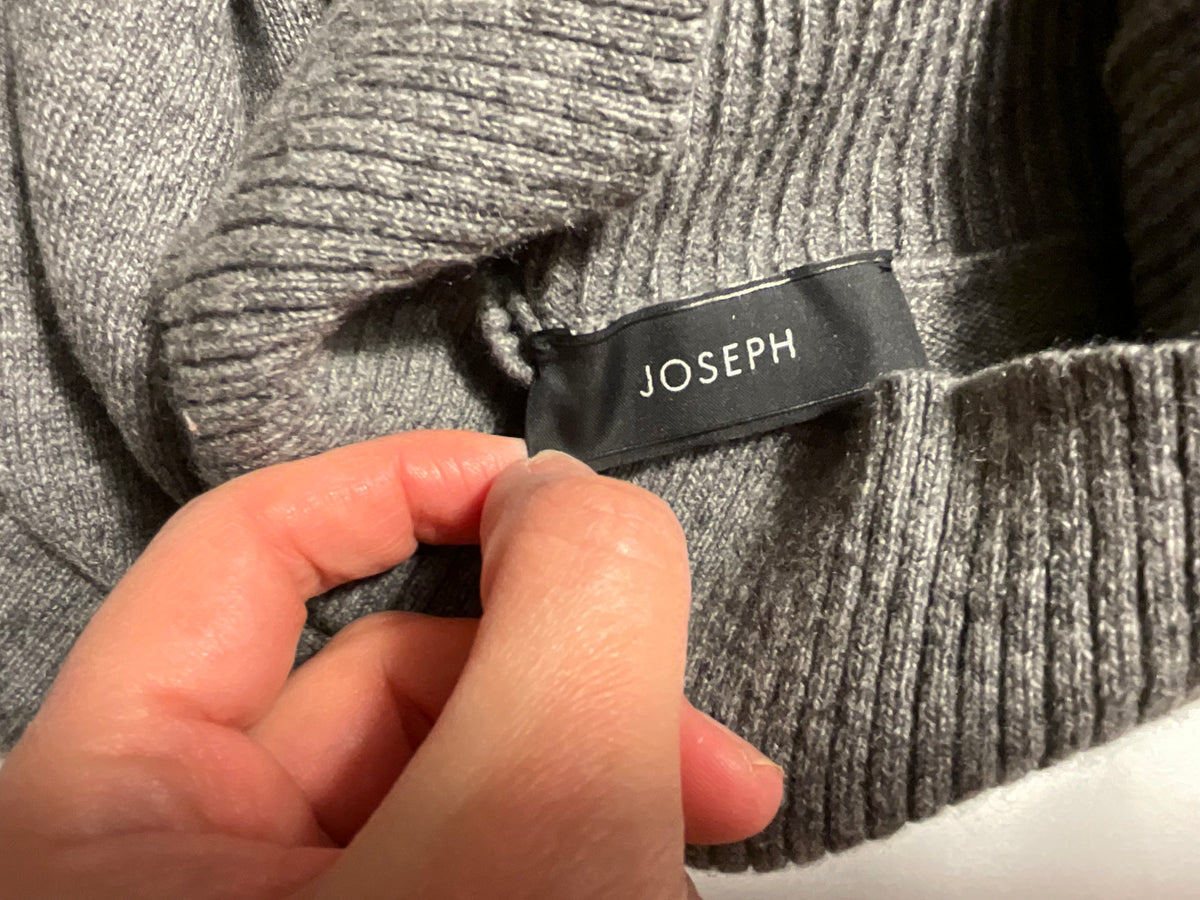 Joseph Men’s 100% Cashmere Grey Roll Neck Jumper – Size M men