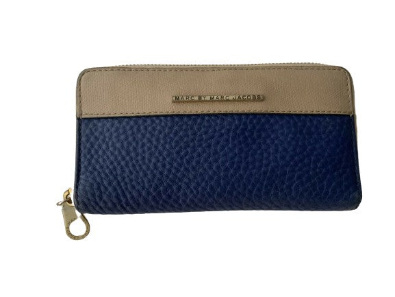 Marc by Marc Jacobs Two Colors Navy Blue Beige Leather Zipper Wallet ladies