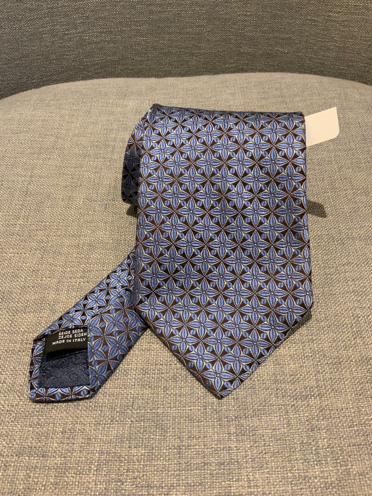 DOLCE & GABBANA Silk Jacquard Flower Mens Tie men