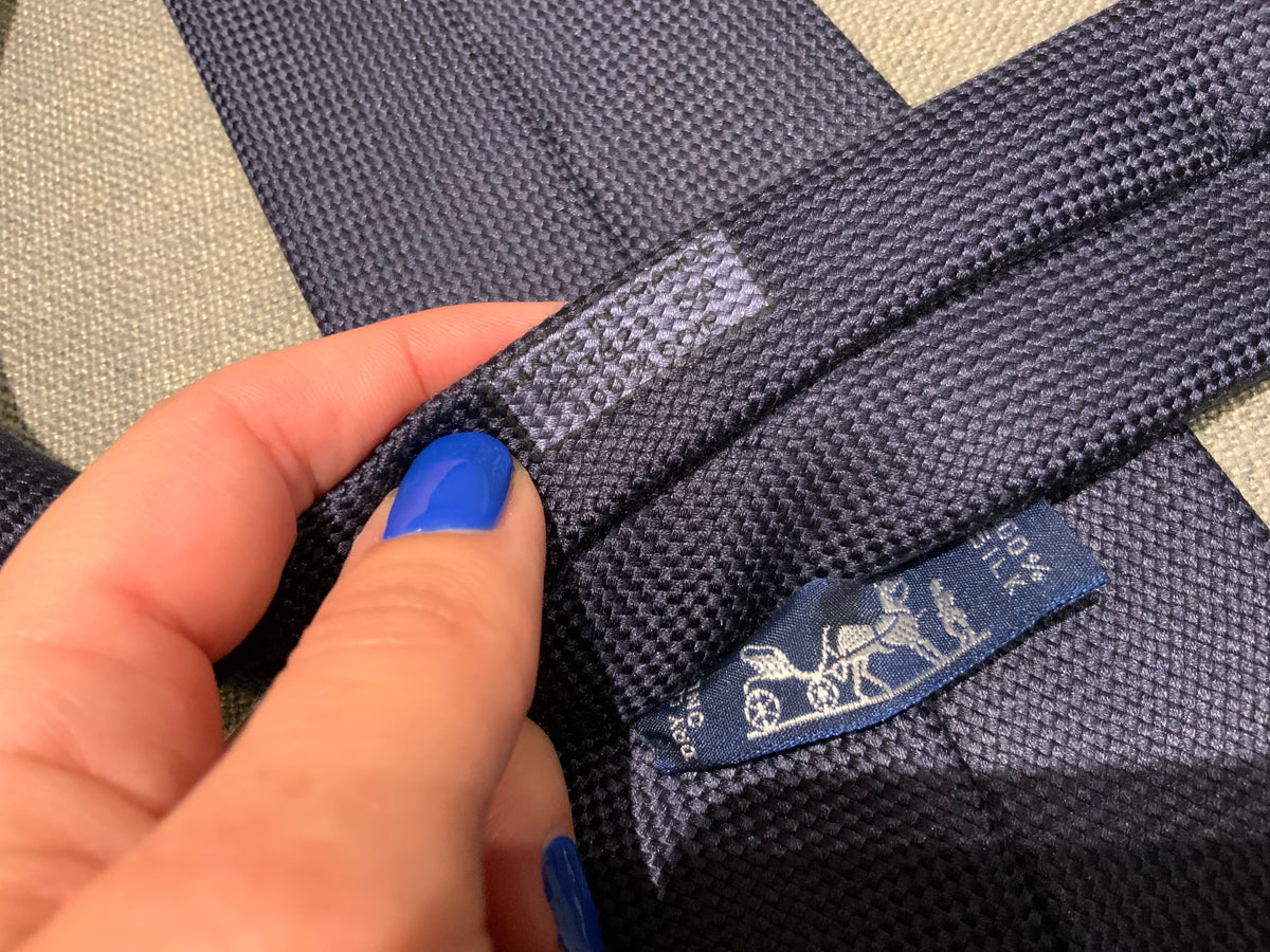 Hermès HERMES Paris Silk 233623 SA Heavy Silk Navy 100% AUTHENTIC Men