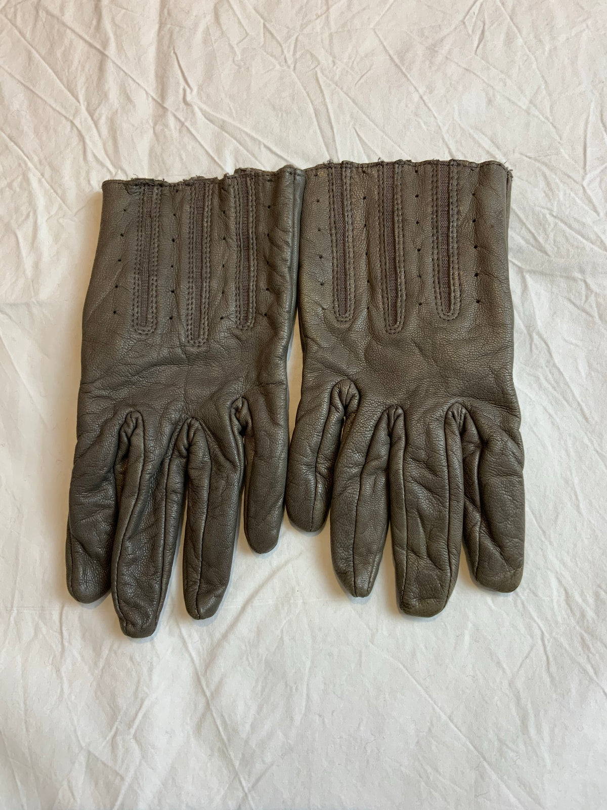 ALLSAINTS Grey Leather Short Gloves Size M / L Medium Large ladies