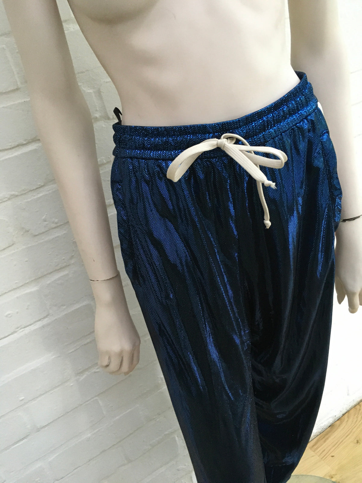 GUCCI 2019 Side-Stripe Metallic Lamé Jogging Bottoms in Blue Pants Trousers Ladies