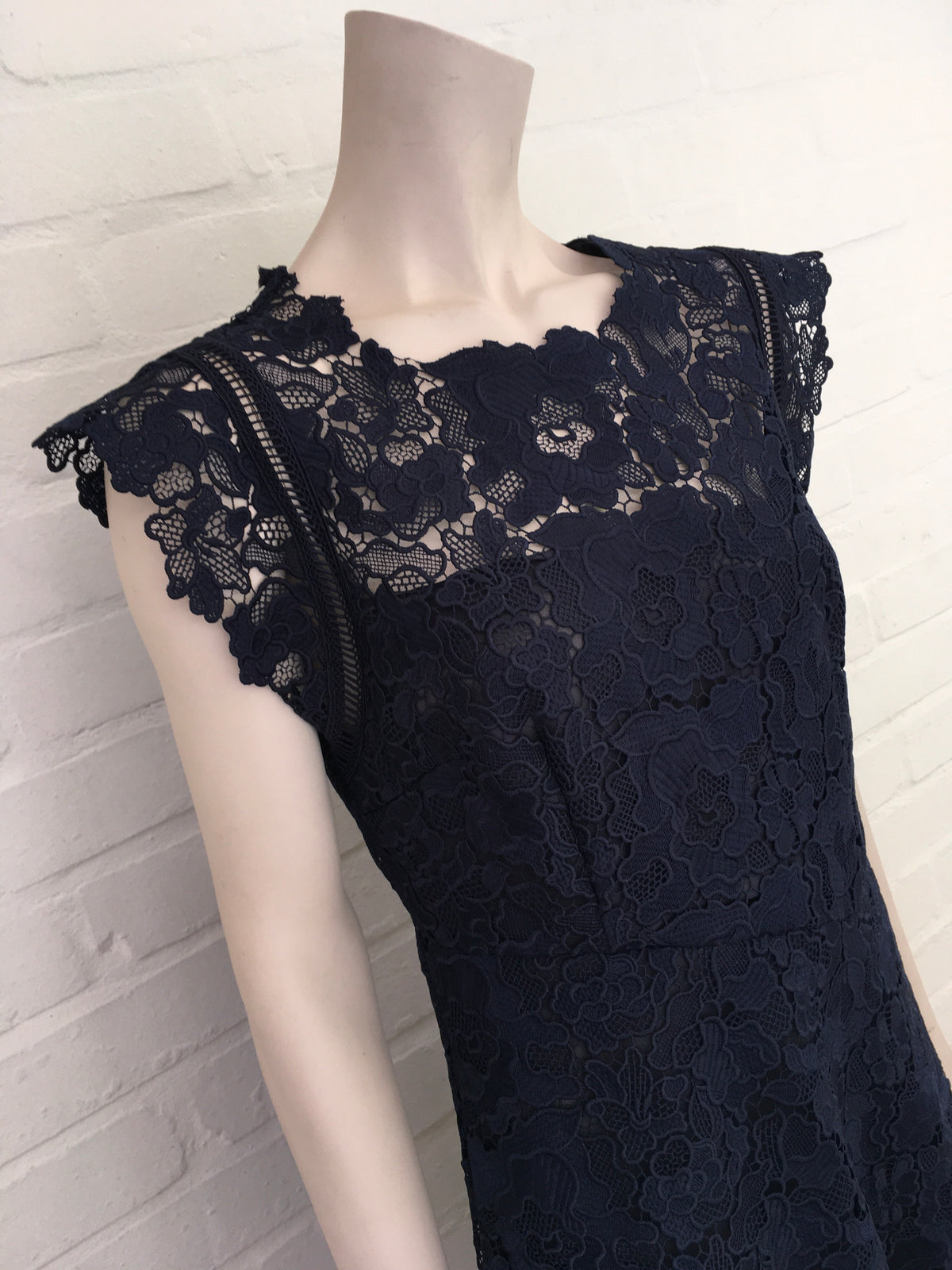Reiss Lucy Asymmetric Hem Lace Midi Dress Size UK 12 US 8 L large LADIES