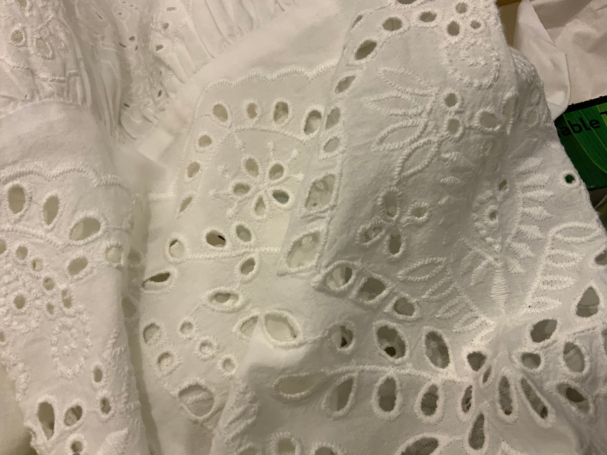 BCBGMAXAZRIA White Niki Eyelet Off-the-shoulder Casual Dress SIZE XS ladies