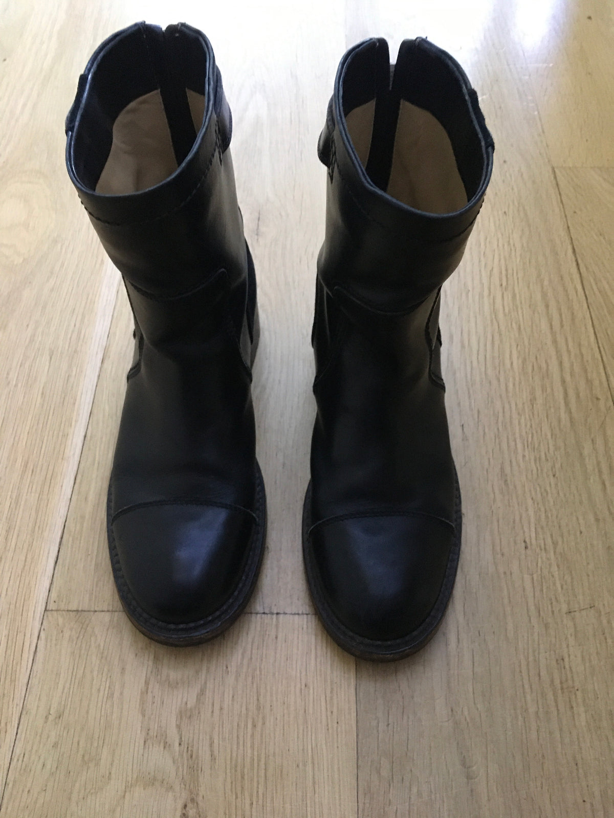 CHANEL Leather CC Black Boots Ankle Boots Leather Booties Size 39 Ladies