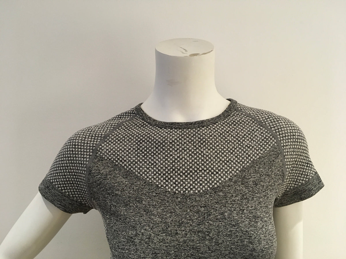 WORK OUT Women's Slim fit Grey T Shirts SIZE UK 10 / 12 ladies