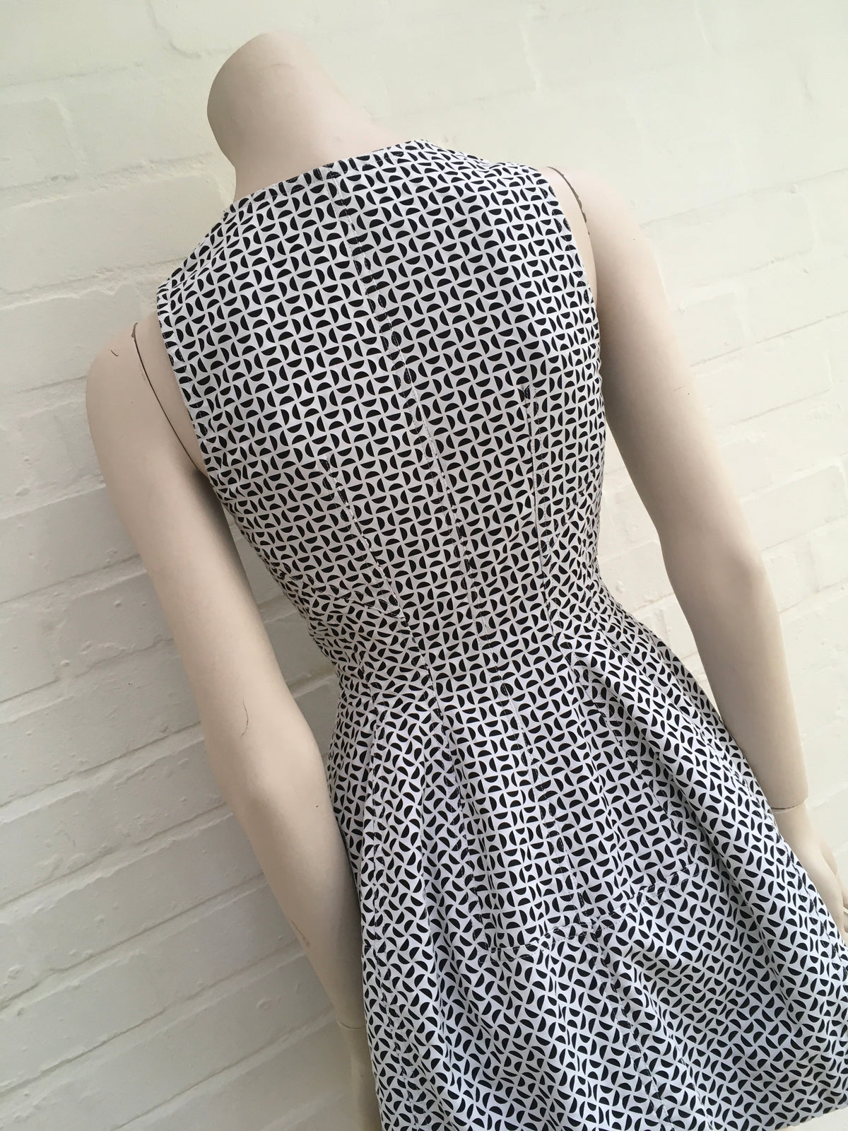 Azzedine Alaïa Alaia Sleeveless Laser Cut Dress Size F 38 ICONIC ladies