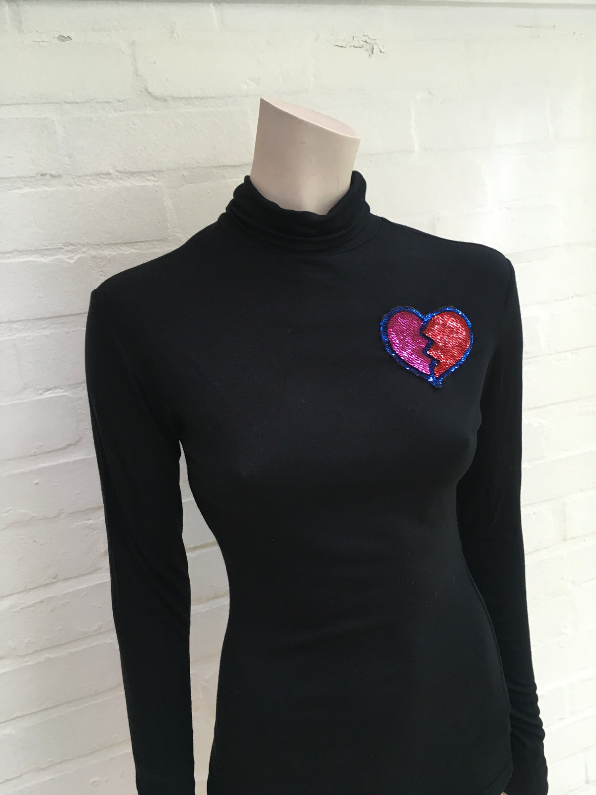 Yazbukey Sequins Broken Heart Long Sleeve Top Beautiful Ladies