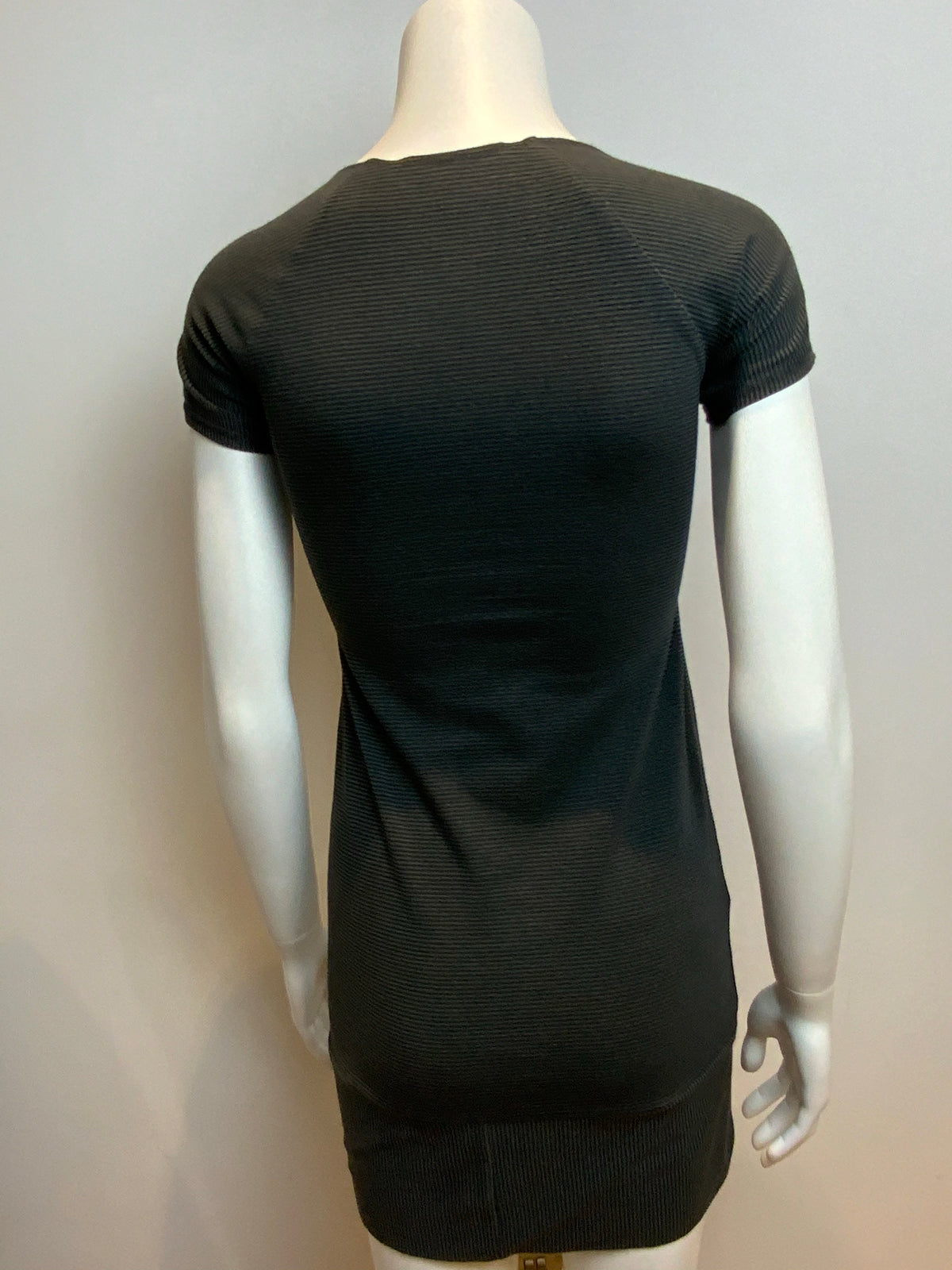 Antipodium T shirt Dress in Striped Size S small ladies