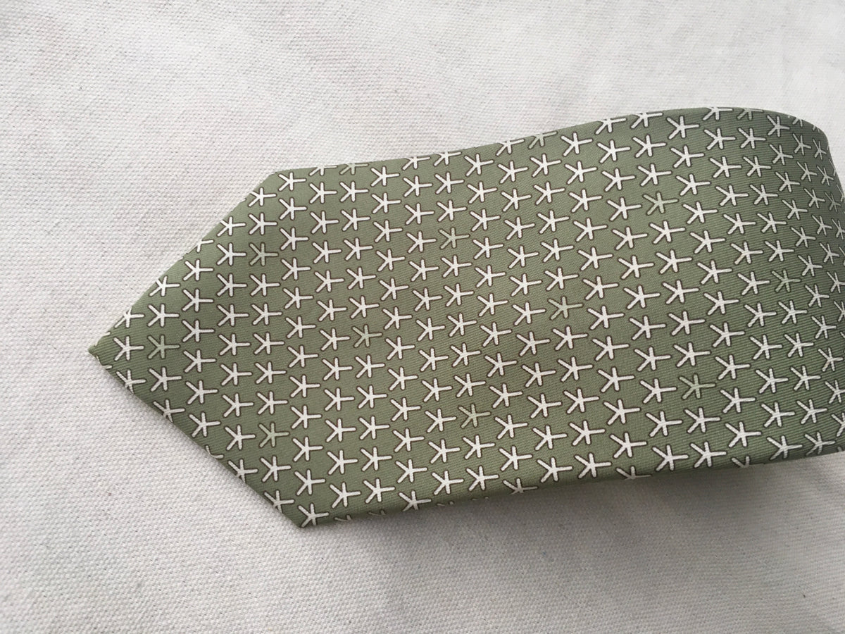 Hermès HERMES Paris Silk STAR Print Tie 5056 PA 100% AUTHENTIC Men