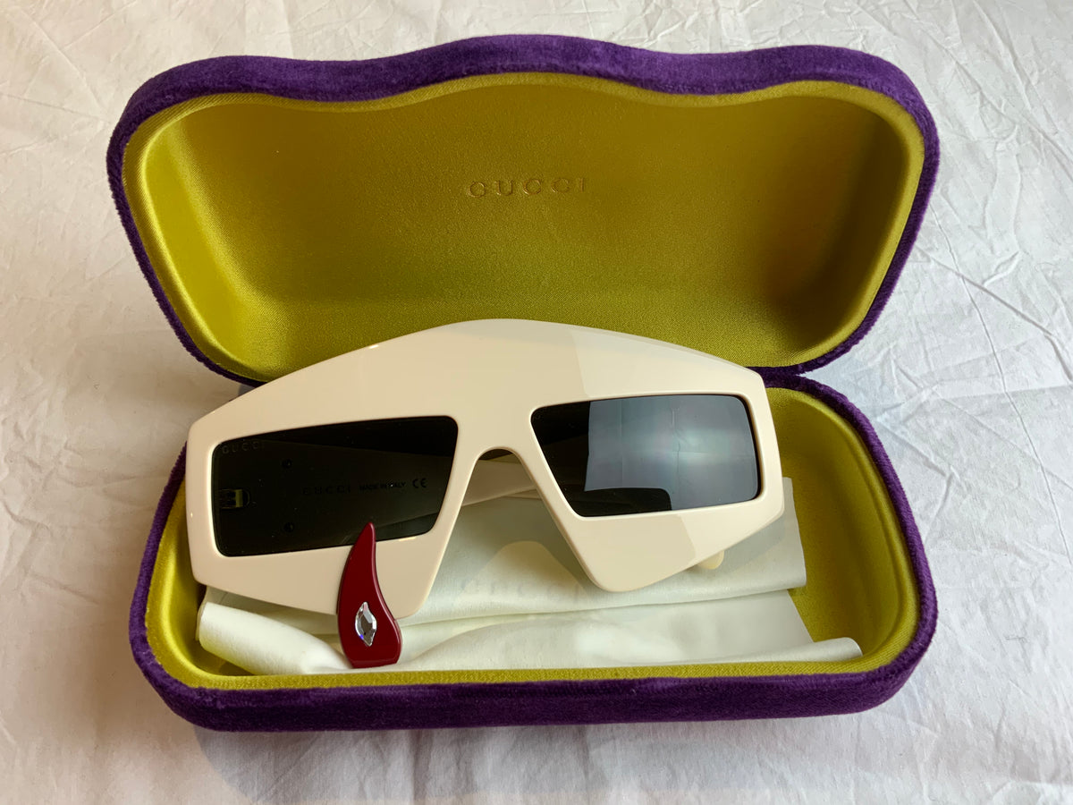 GUCCI Acetate Crystal Hollywood Forever Tear Drop Sunglasses GG0359S Ivory ladies
