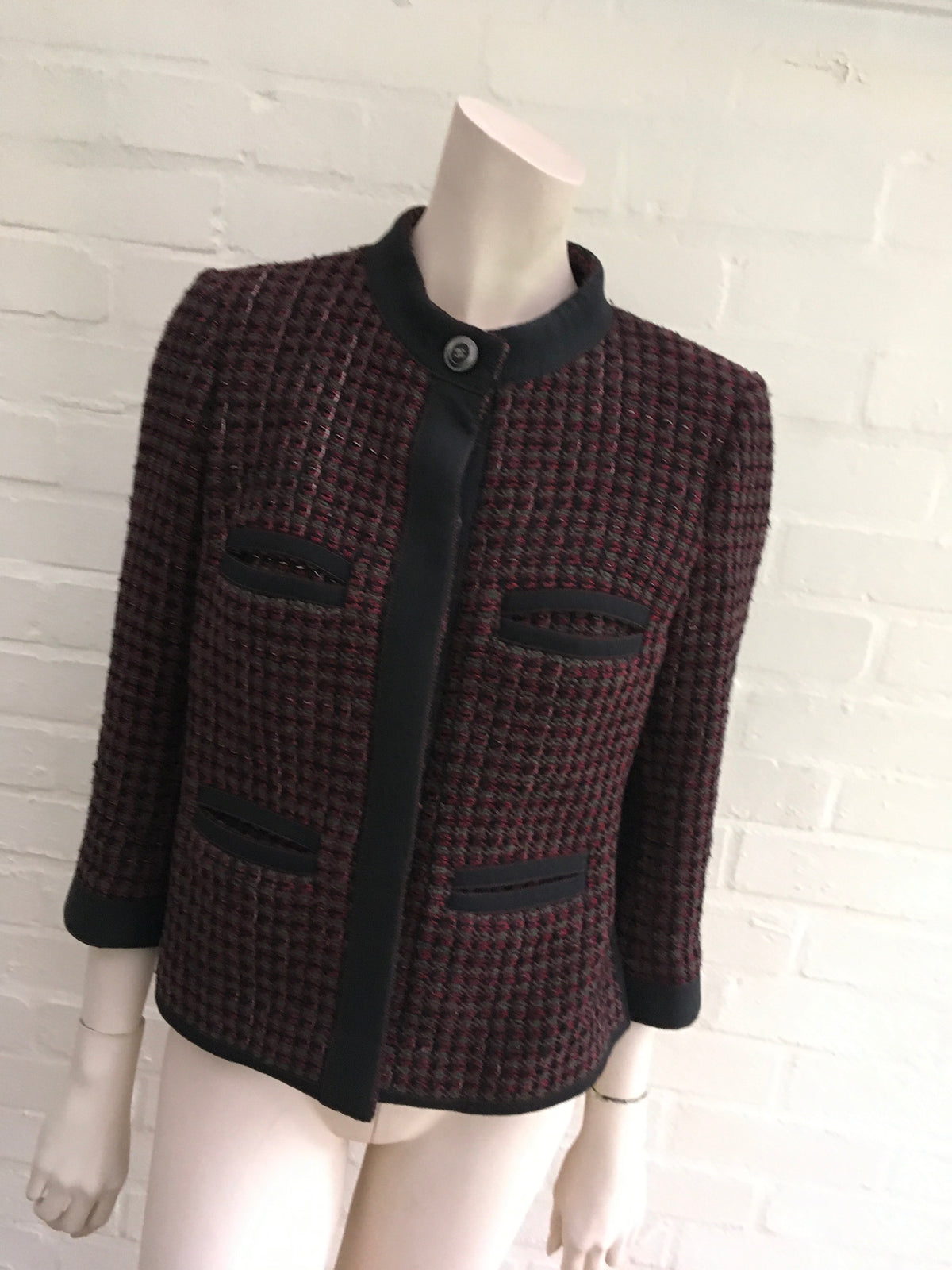 CHANEL Burgundy Fantasy Tweed Jacket 15K Blazer Ladies