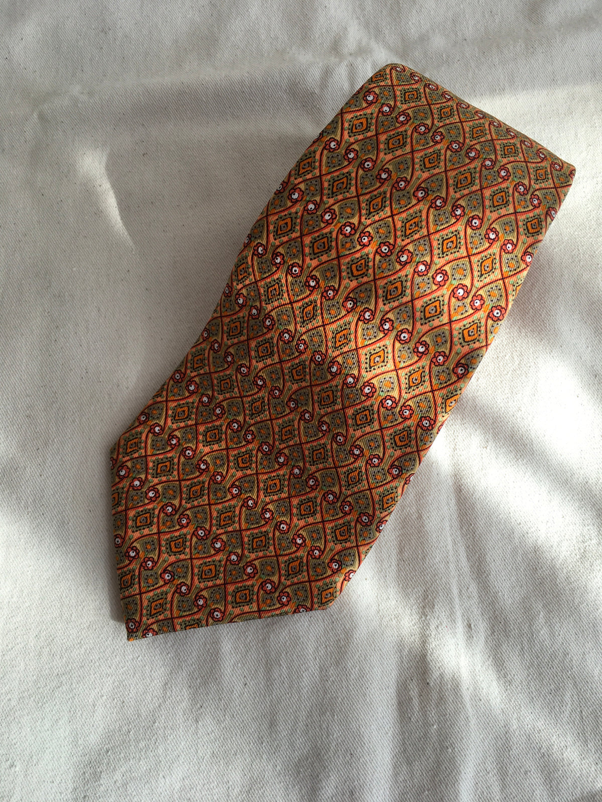 Hermès HERMES Paris Silk Yellow Print Tie 7586 SA 100% AUTHENTIC Men