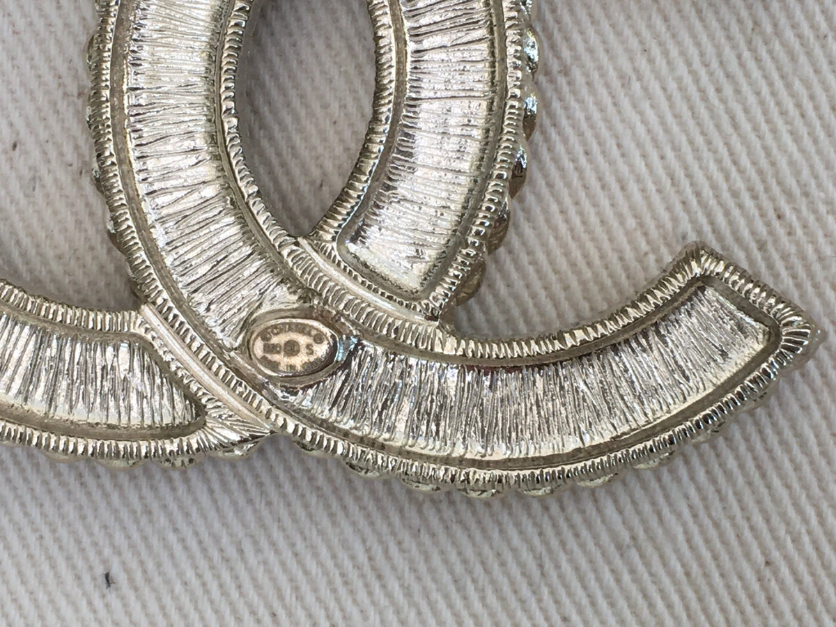 CHANEL Limited Edition 2020 Pearl Crystal CC XL Brooch Gold Pearly White ladies