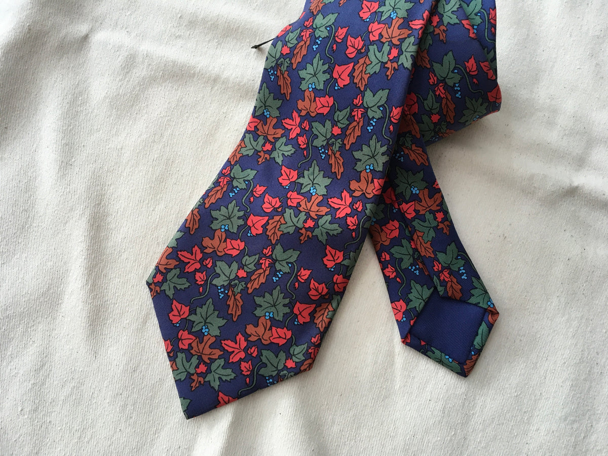 Hermès HERMES Paris Silk Leaf Print Tie 7406 PA 100% AUTHENTIC Men