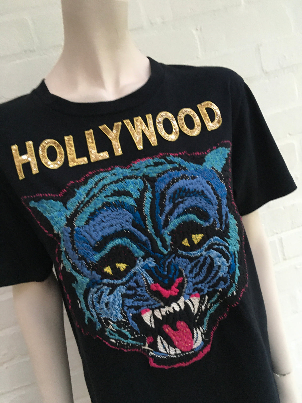 Gucci Tiger embroidered "HOLLYWOOD " Sequins T-Shirt Size XXS ladies