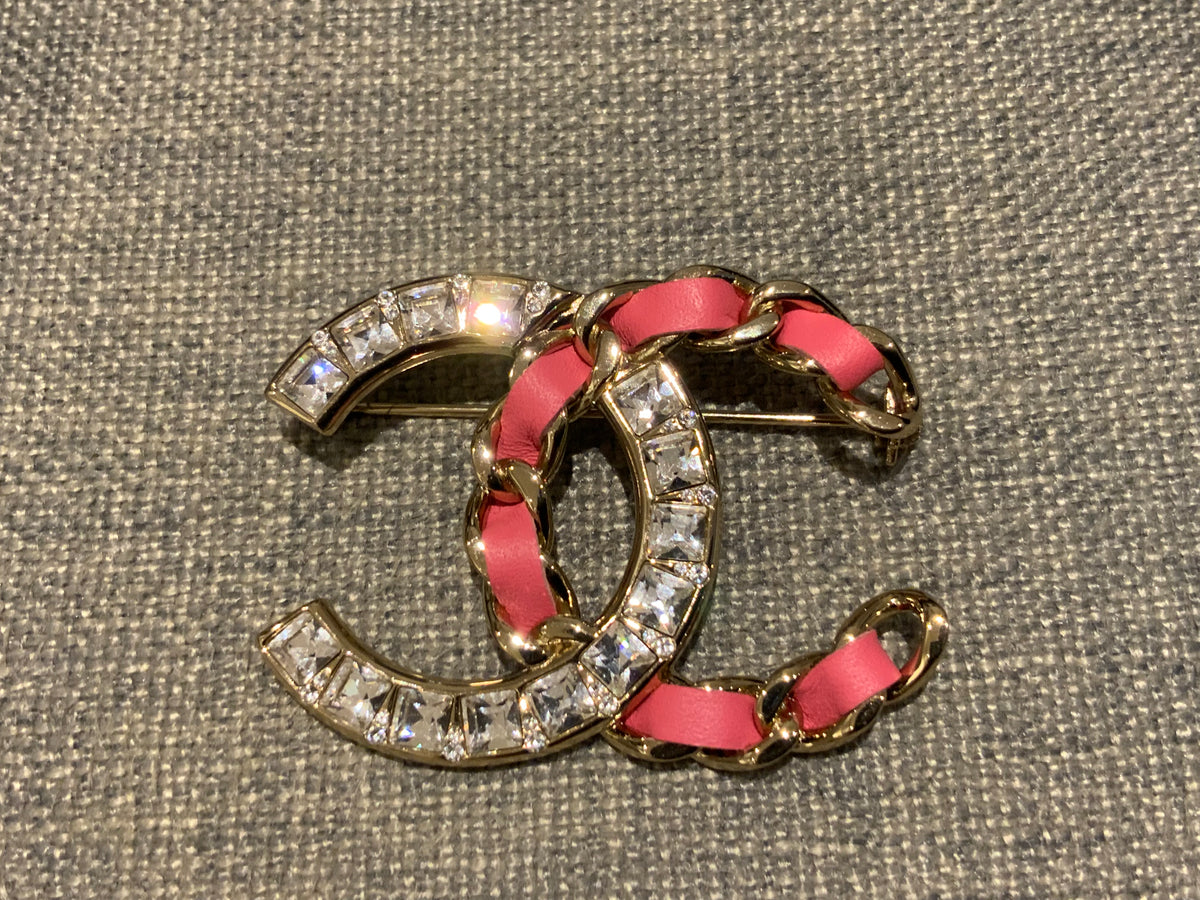 Chanel Lambskin Crystal Chain CC Brooch Pink Leather Gold ladies