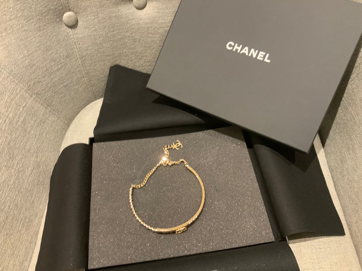CHANEL FW 2022/ 2023 CC Metal Lambskin Leather Chain Choker Gold Black Necklace ladies