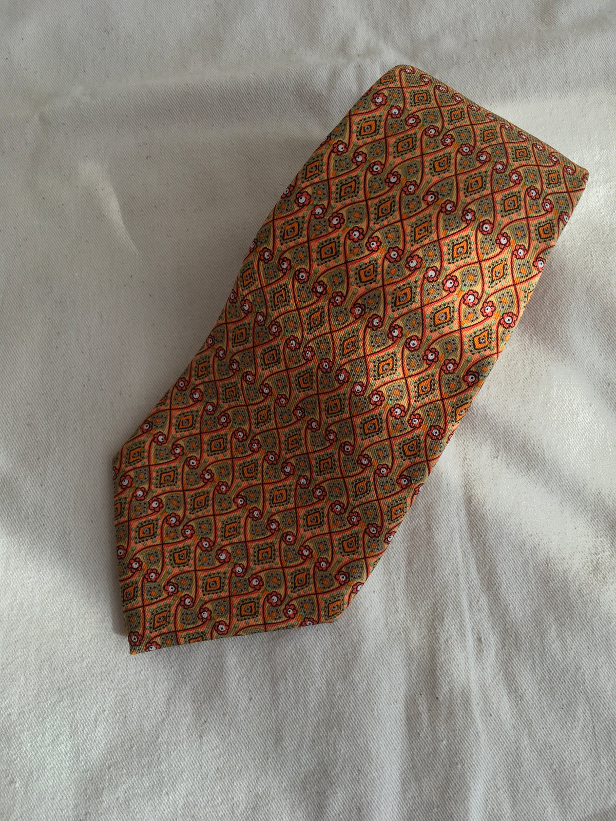 Hermès HERMES Paris Silk Yellow Print Tie 7586 SA 100% AUTHENTIC Men