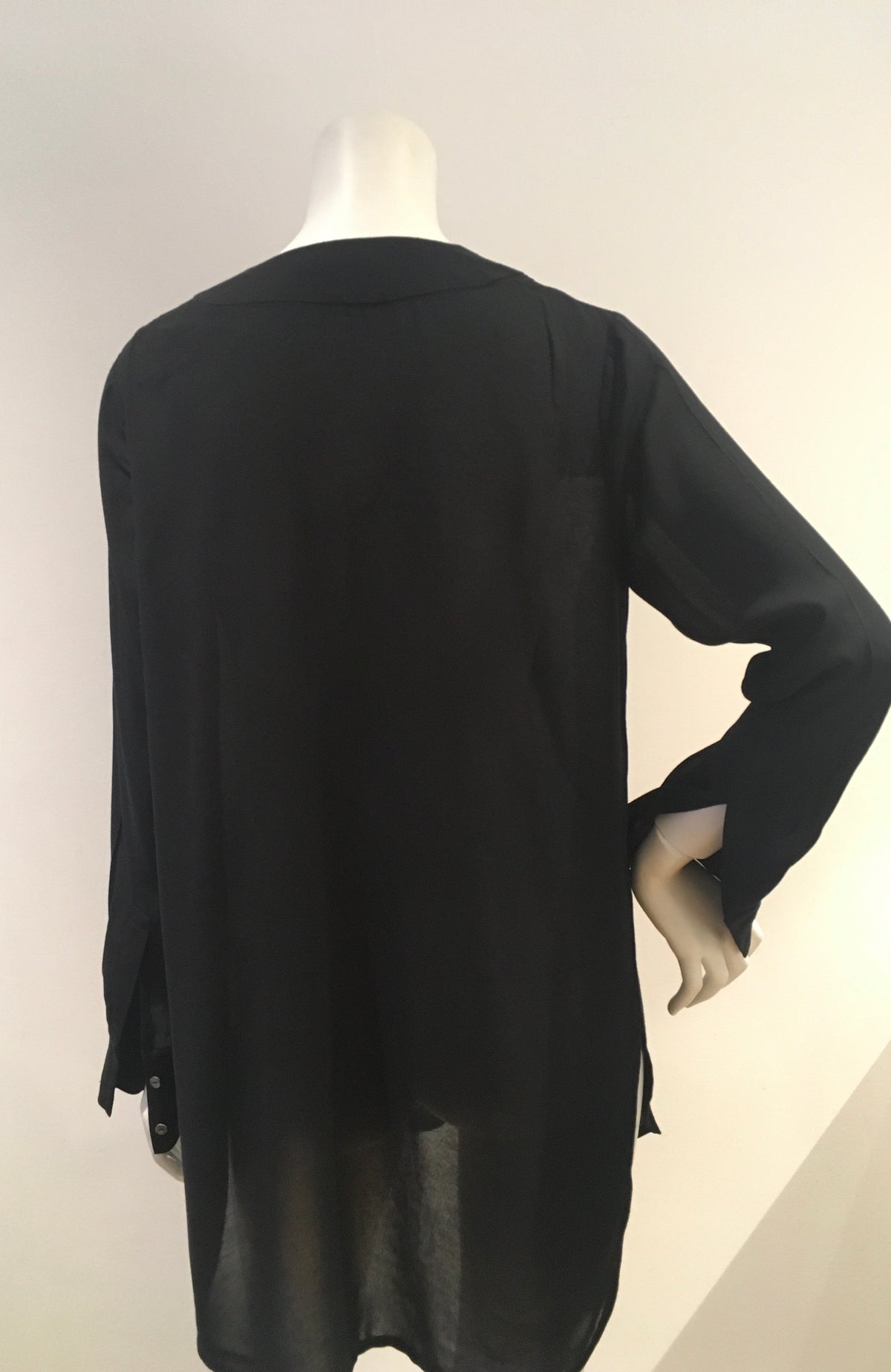Vince Long Sleeve V-Neck Navy Blue Blouse Size S/P Small ladies